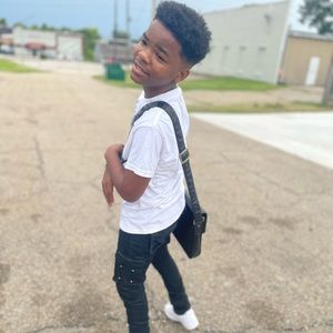 Meet your Posher, Kay